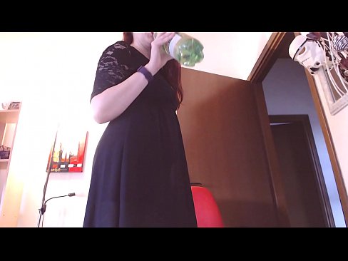 ❤️ Pokorna sužnja, ki obožuje umazane in sočne spodnjice, je po ogledu tega videa prisiljena masturbirati! Kvalitetni pornič na sl.sexogolic-info.ru ❤